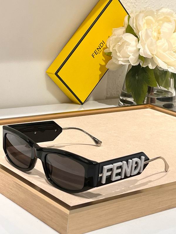 Fendi Glasses (44)